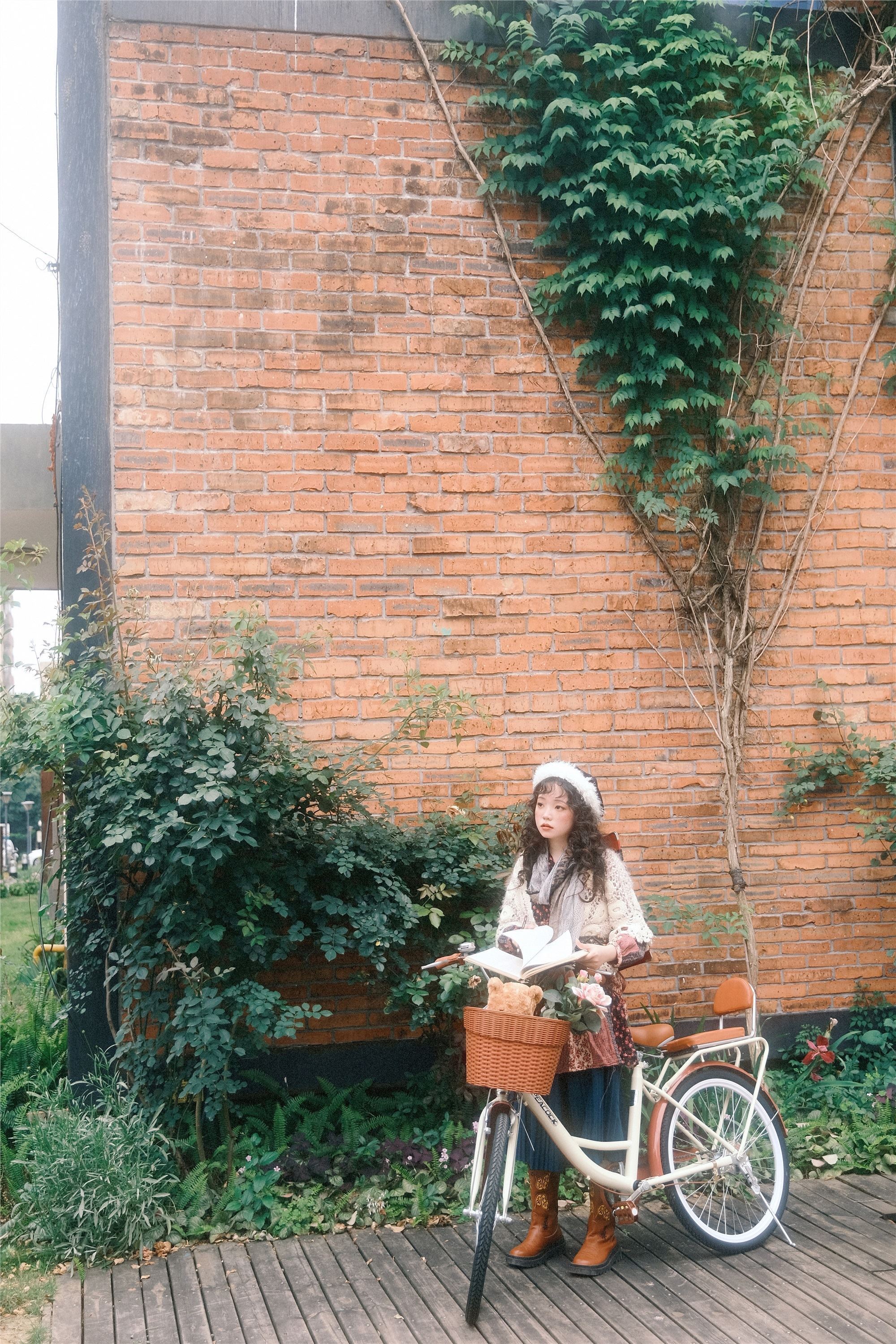 YITUYU艺图语 2025.01.24 秋 贝贝bu睡觉